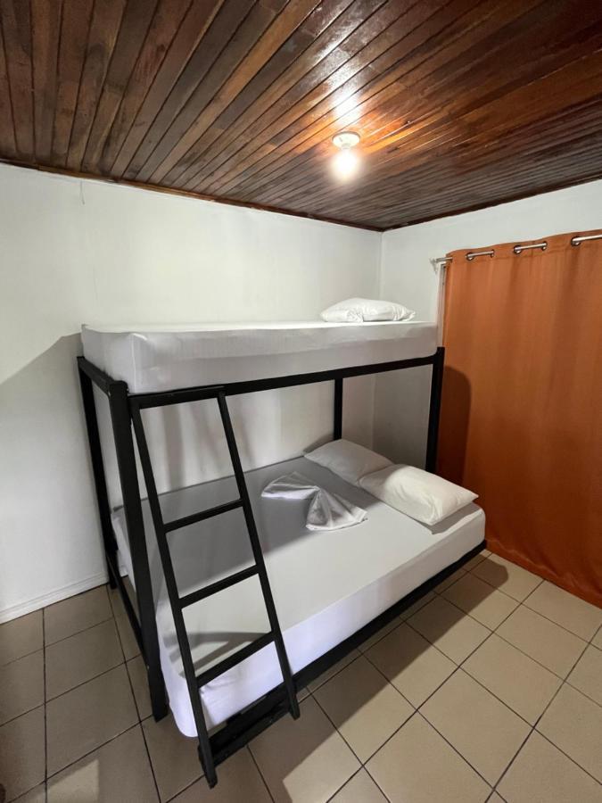 Arenal Sloth Hostel La Fortuna Esterno foto