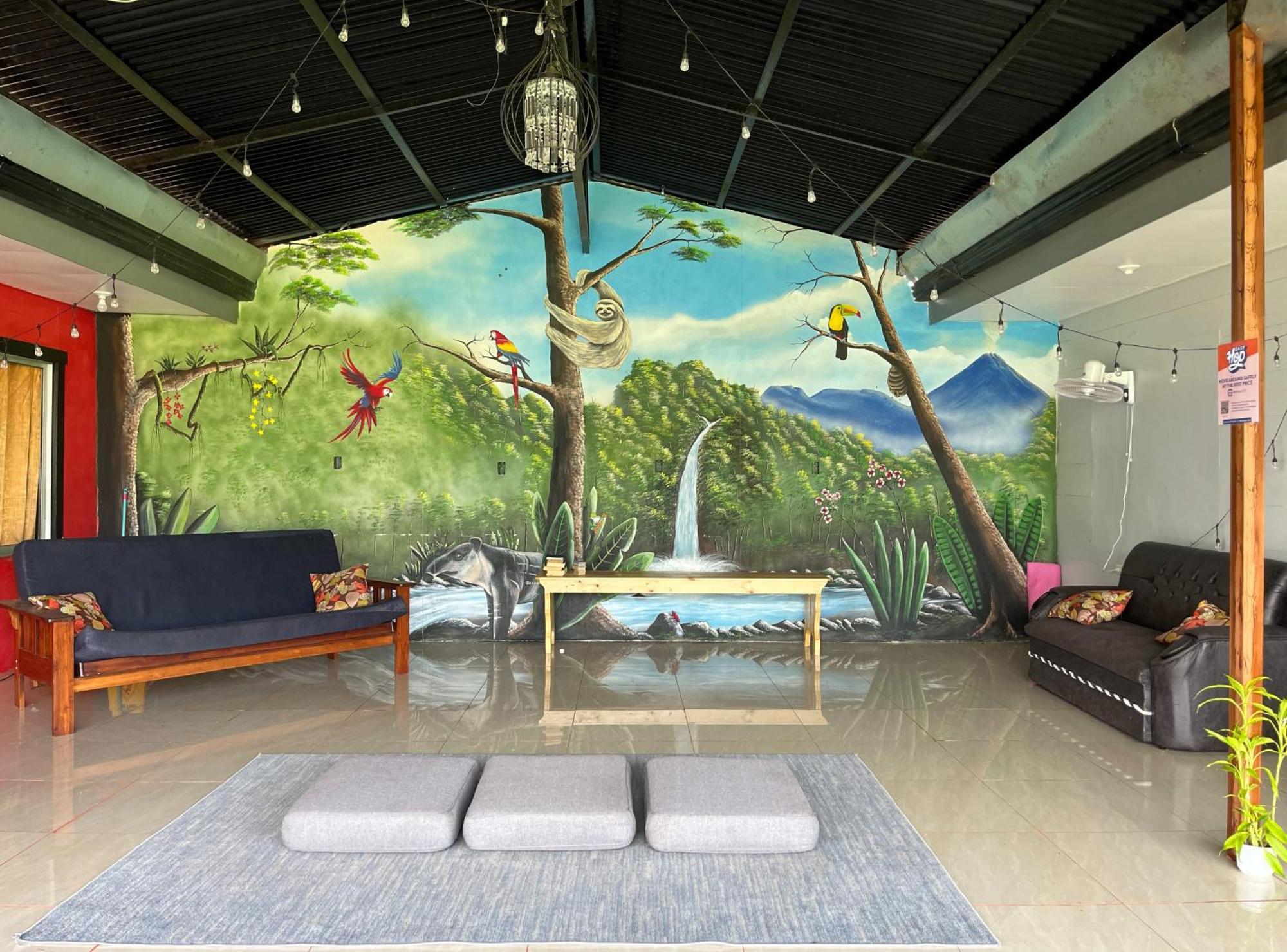 Arenal Sloth Hostel La Fortuna Esterno foto